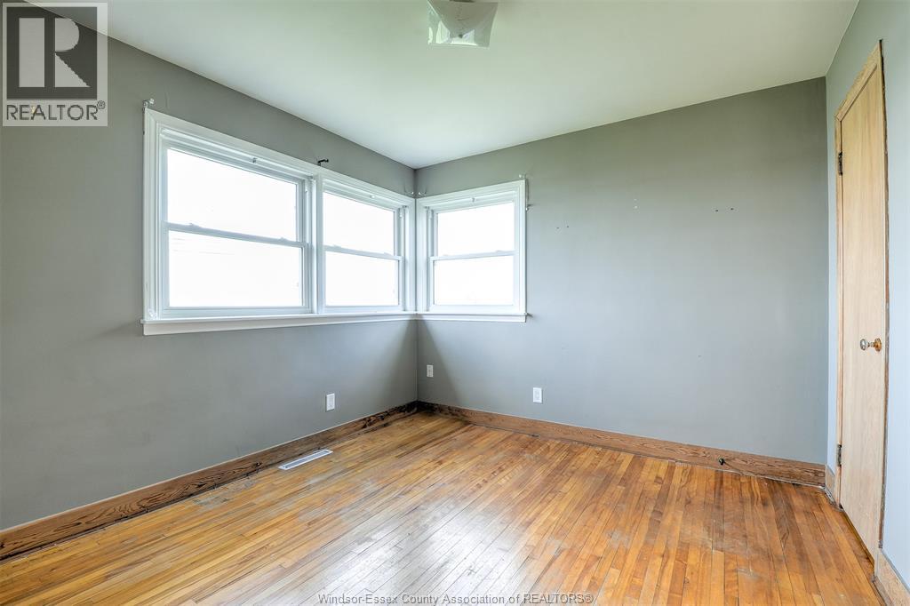 209 SANDWICH STREET North - 20