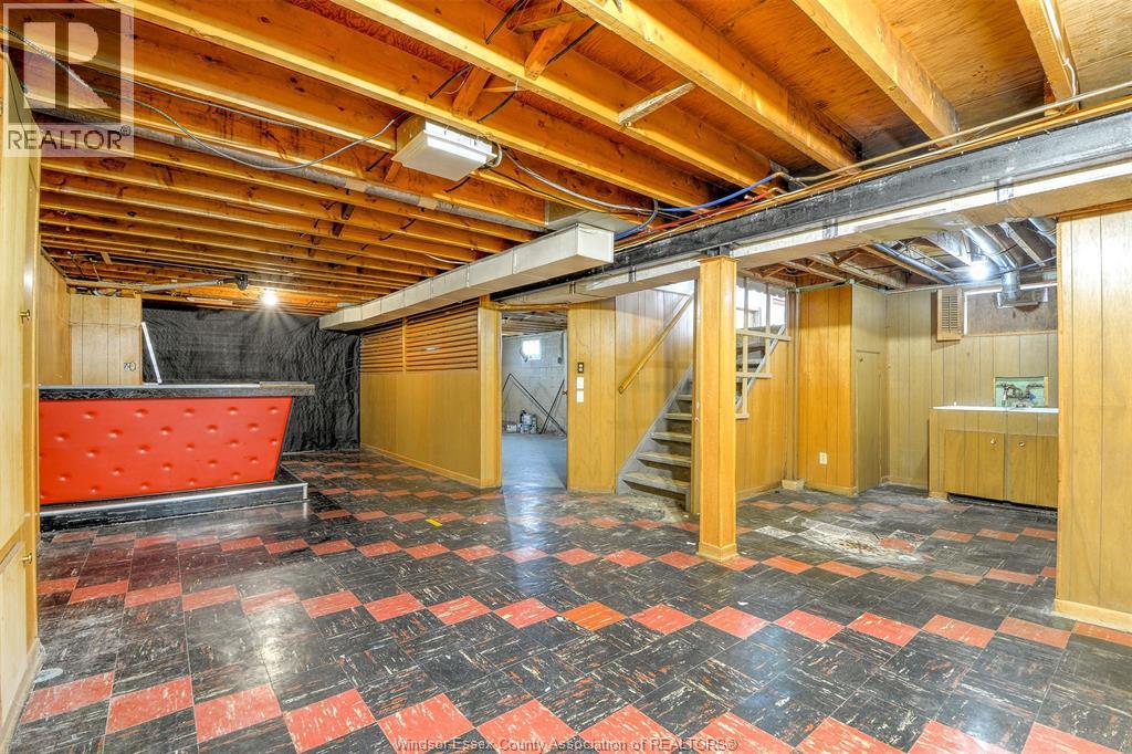 209 SANDWICH STREET North - 30