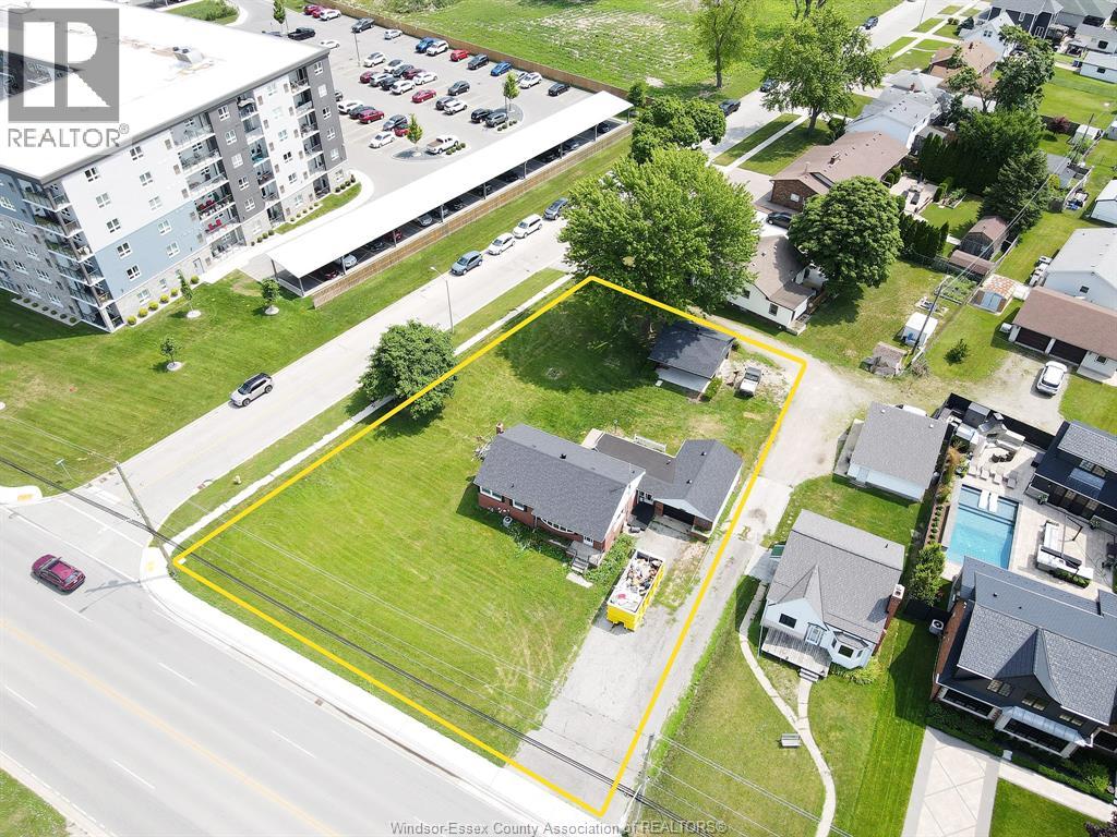 209 SANDWICH STREET North - 38