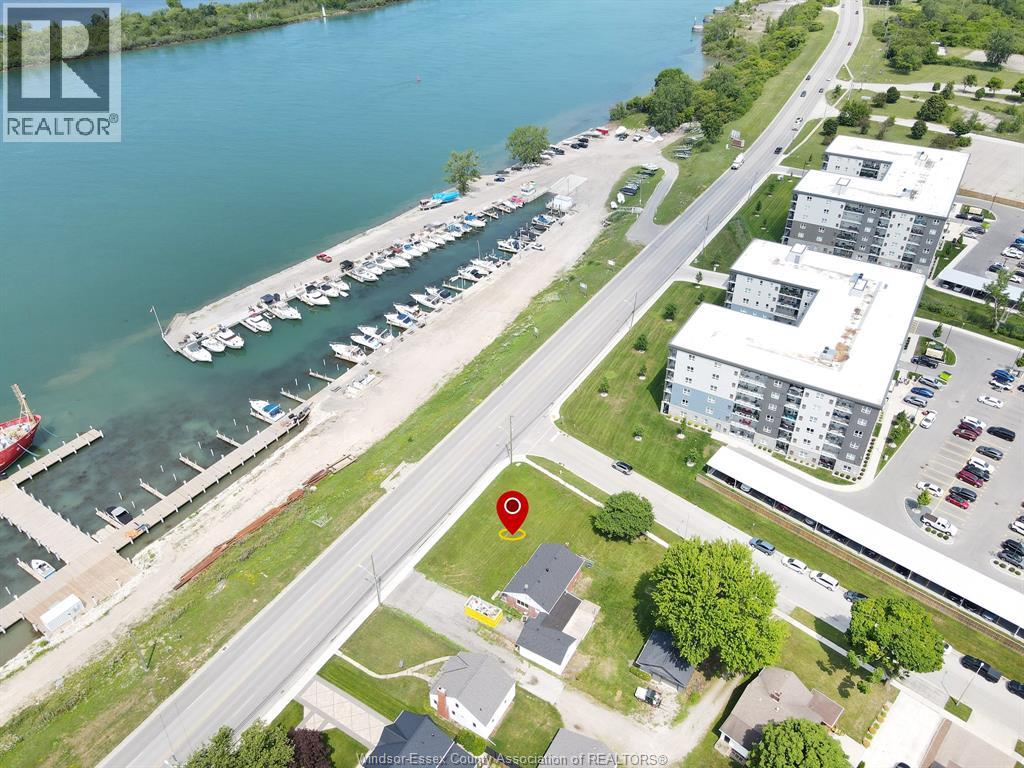 209 SANDWICH STREET North - 41