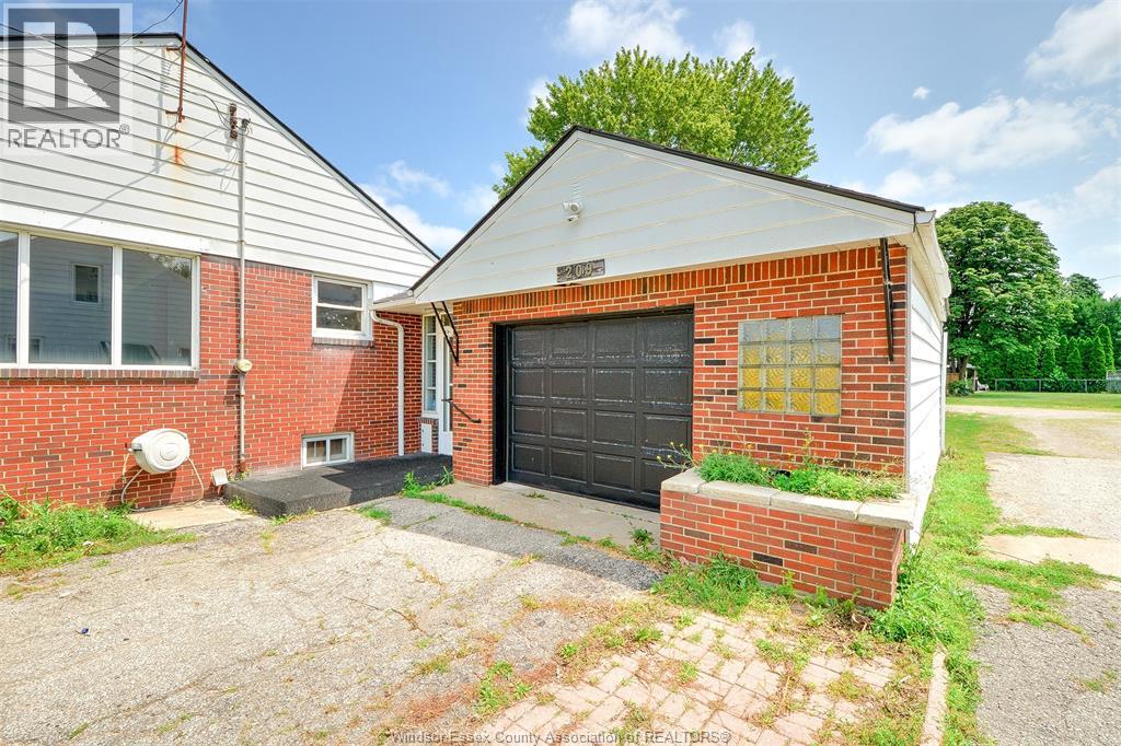 209 SANDWICH STREET North - 6