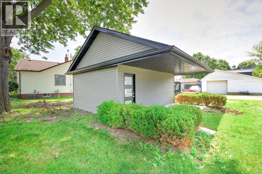 209 SANDWICH STREET North - 8