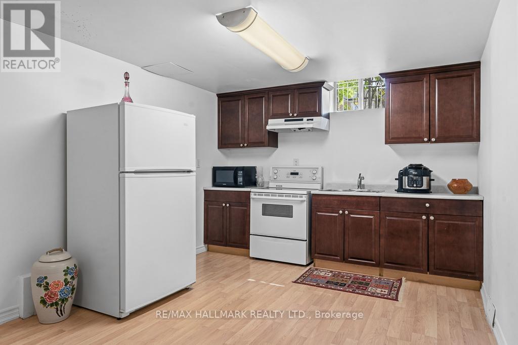 321 GRAND VELLORE CRESCENT - 38