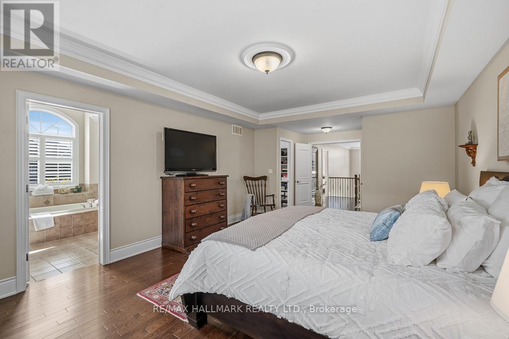 321 GRAND VELLORE CRESCENT - 21