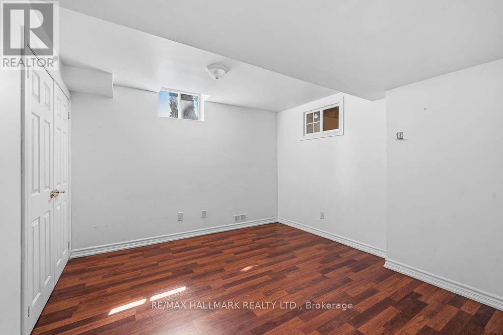 321 GRAND VELLORE CRESCENT - 39
