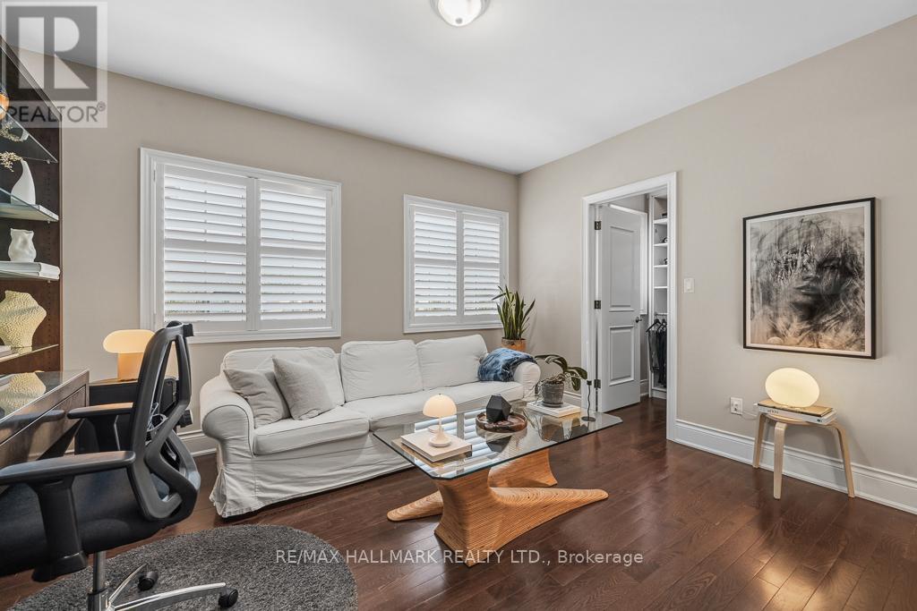 321 GRAND VELLORE CRESCENT - 32