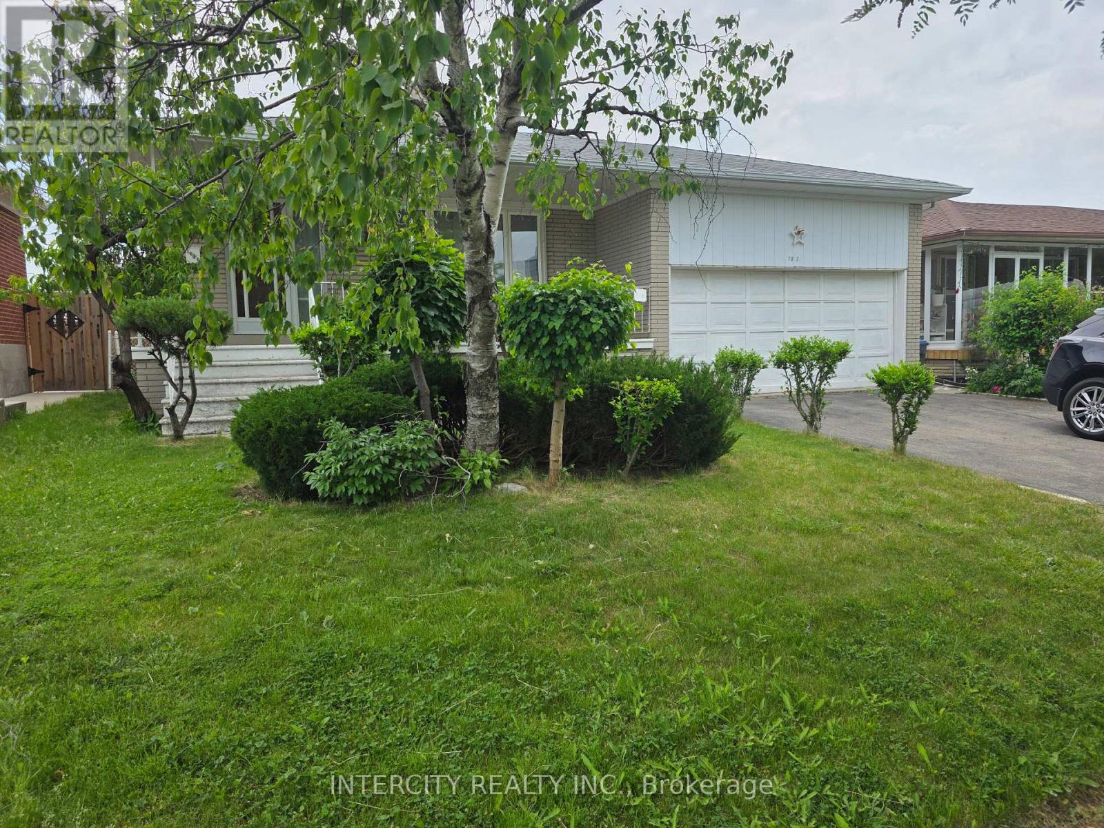 7030 DARCEL AVENUE - 2