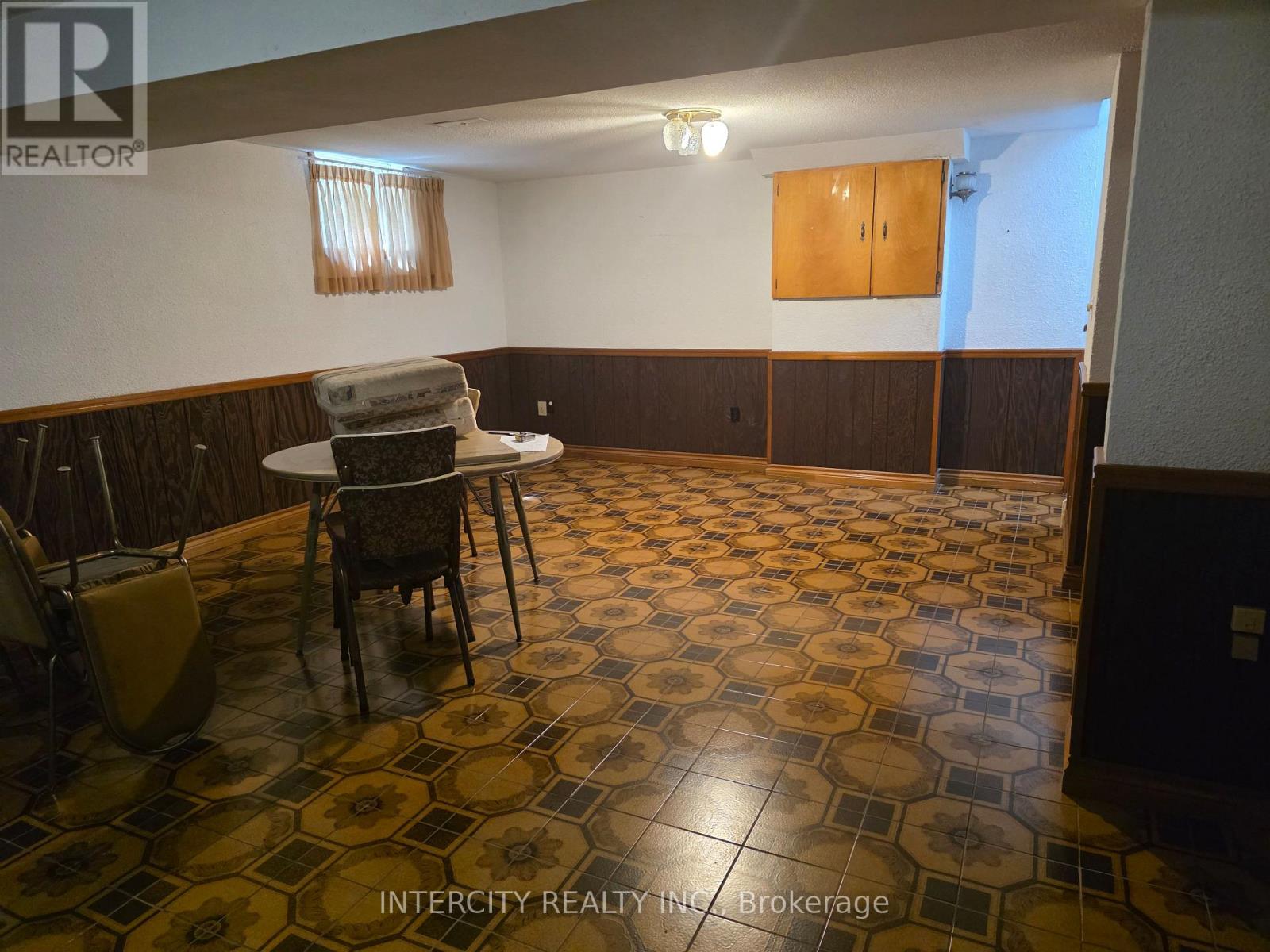 7030 DARCEL AVENUE - 14