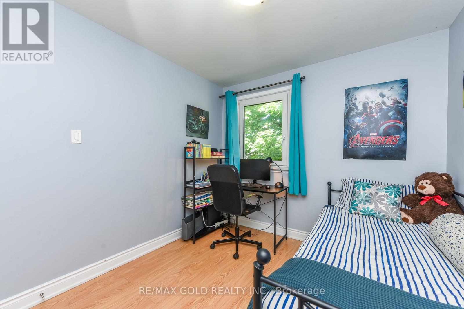 18 DRURY CRESCENT - 27