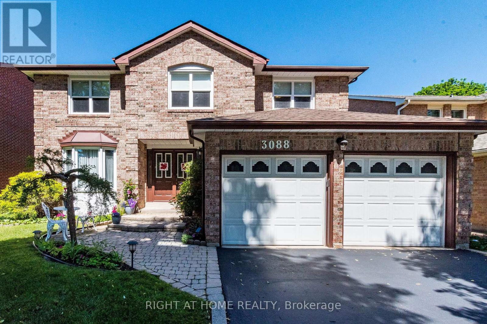 3088 SPRING CREEK CRESCENT - 1
