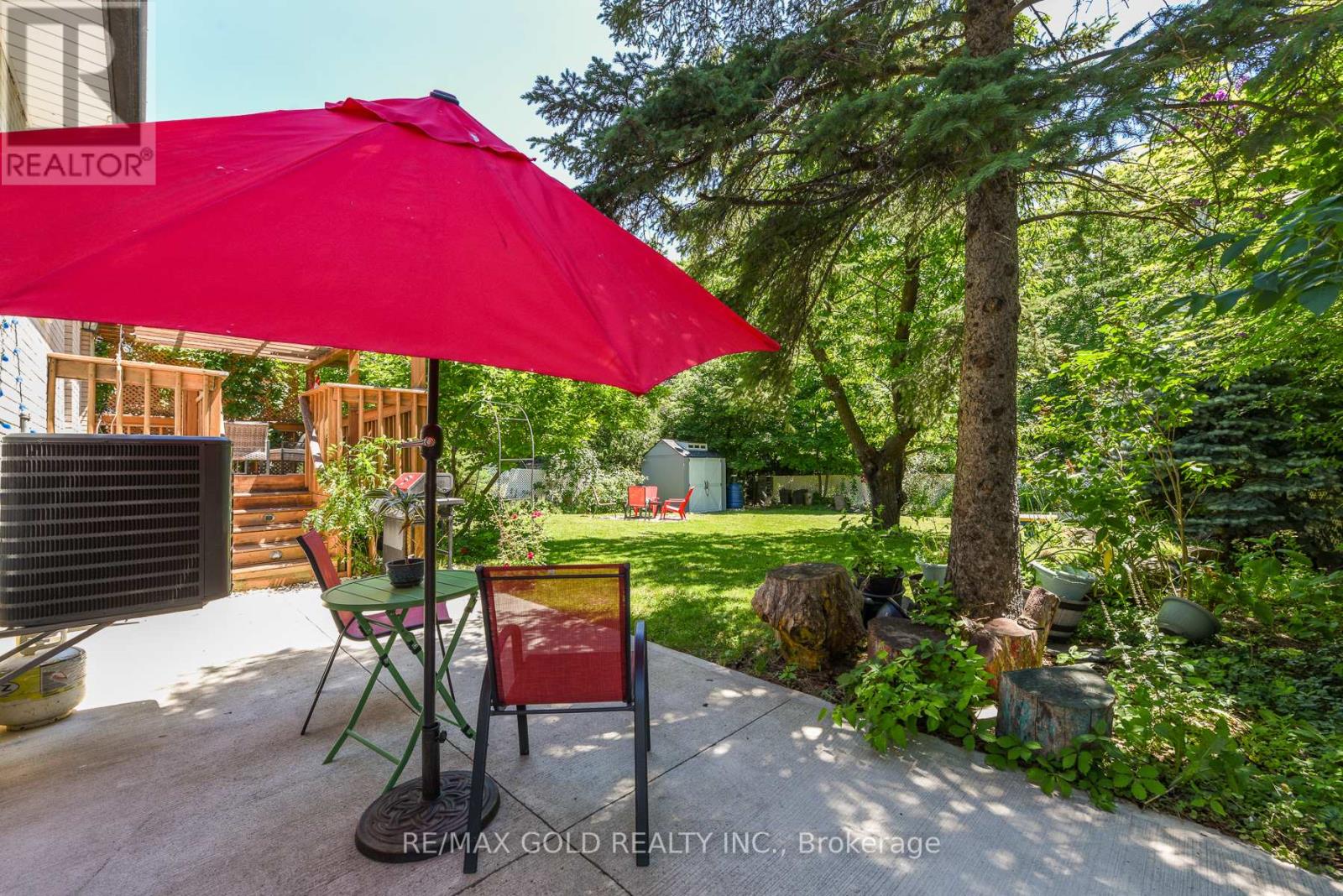 18 DRURY CRESCENT - 42