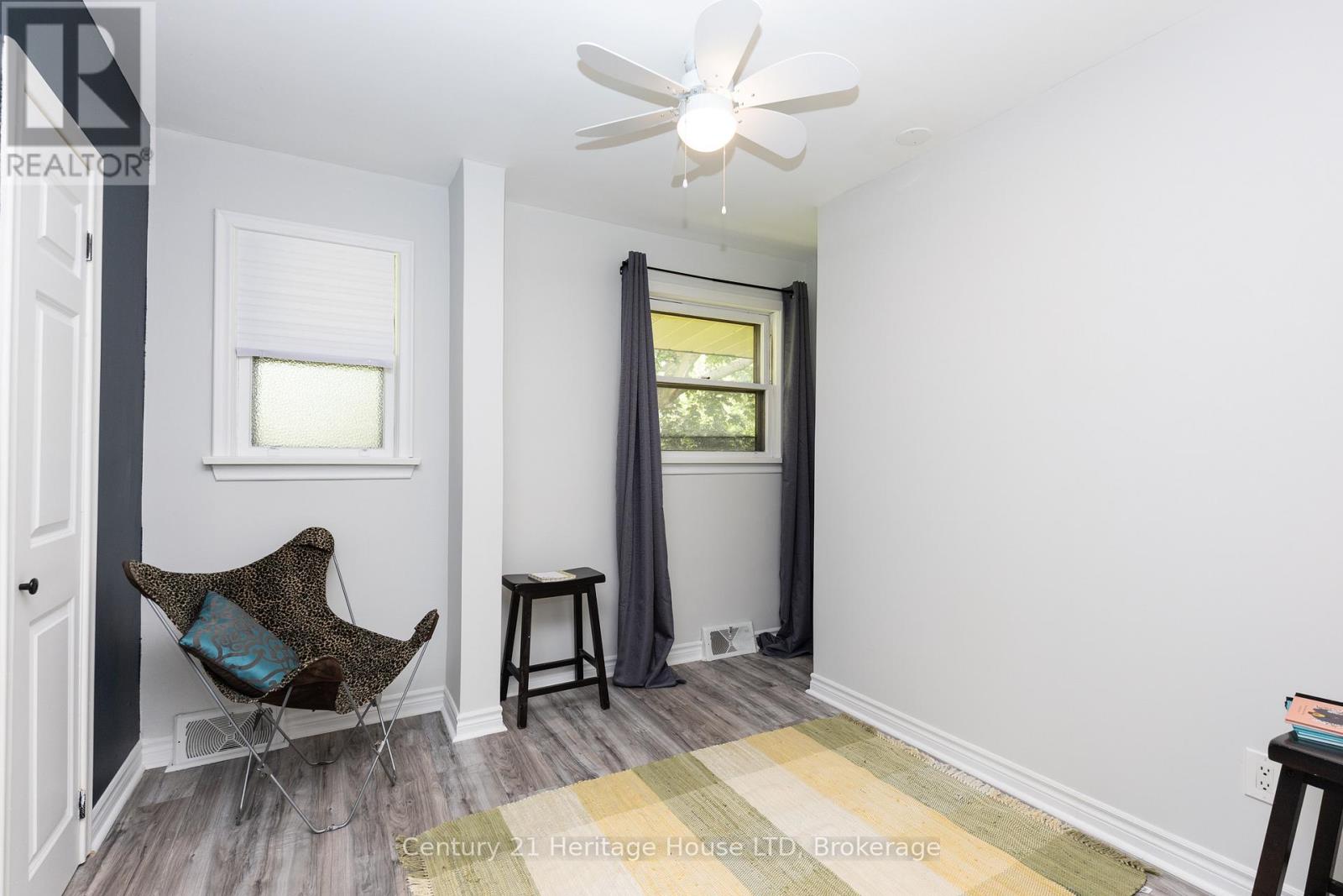 101 BUNTING ROAD - 12