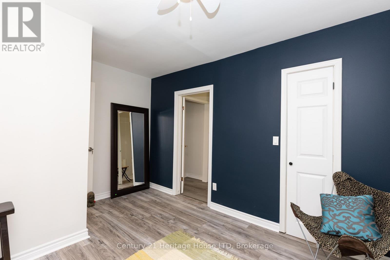101 BUNTING ROAD - 13