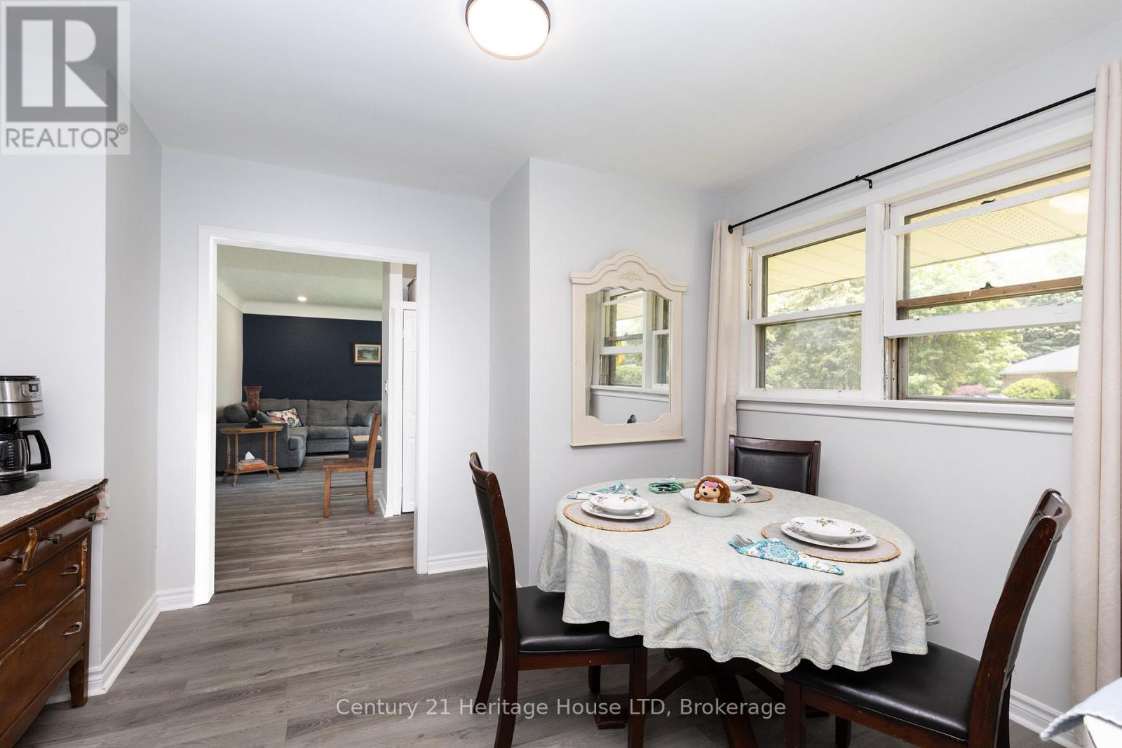 101 BUNTING ROAD - 8