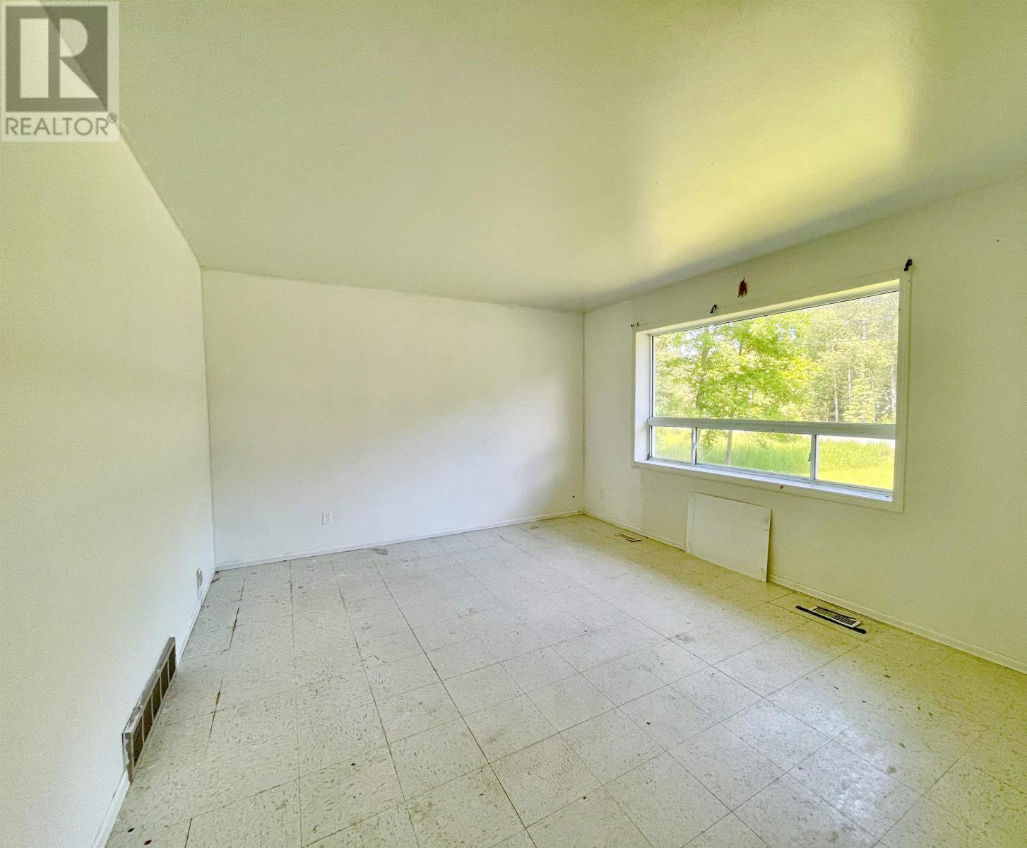 297 Cemetery RD - 12