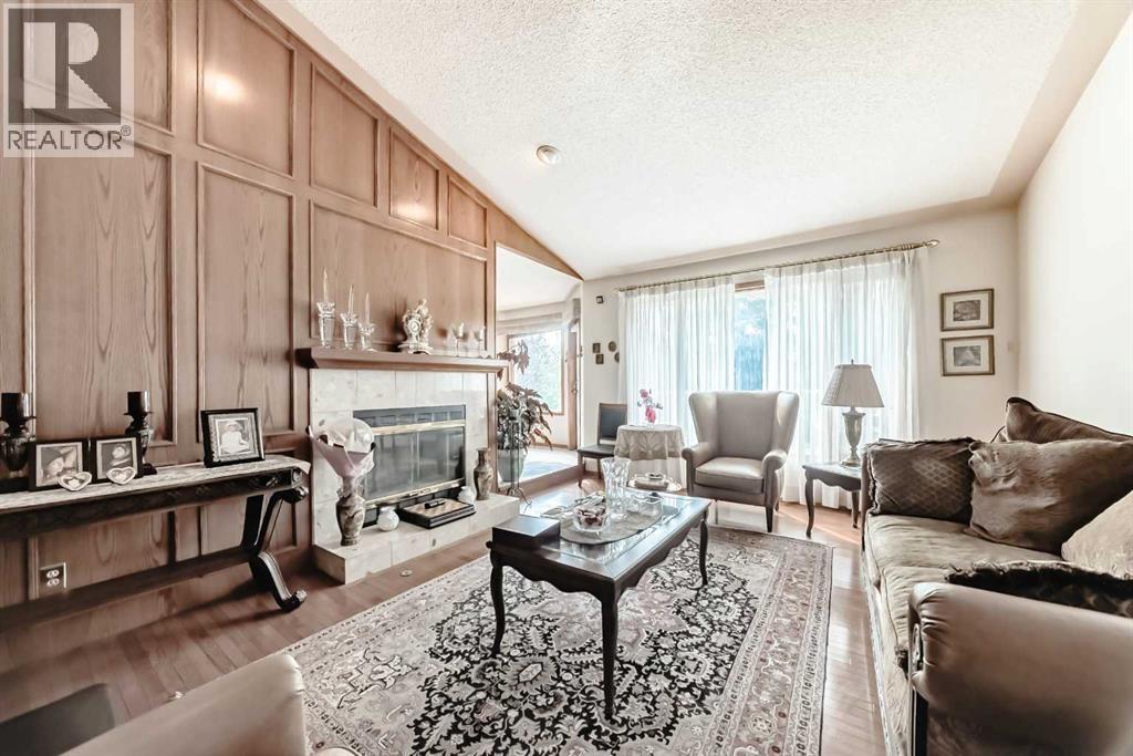 131 Varsity Estates Terrace NW - 16