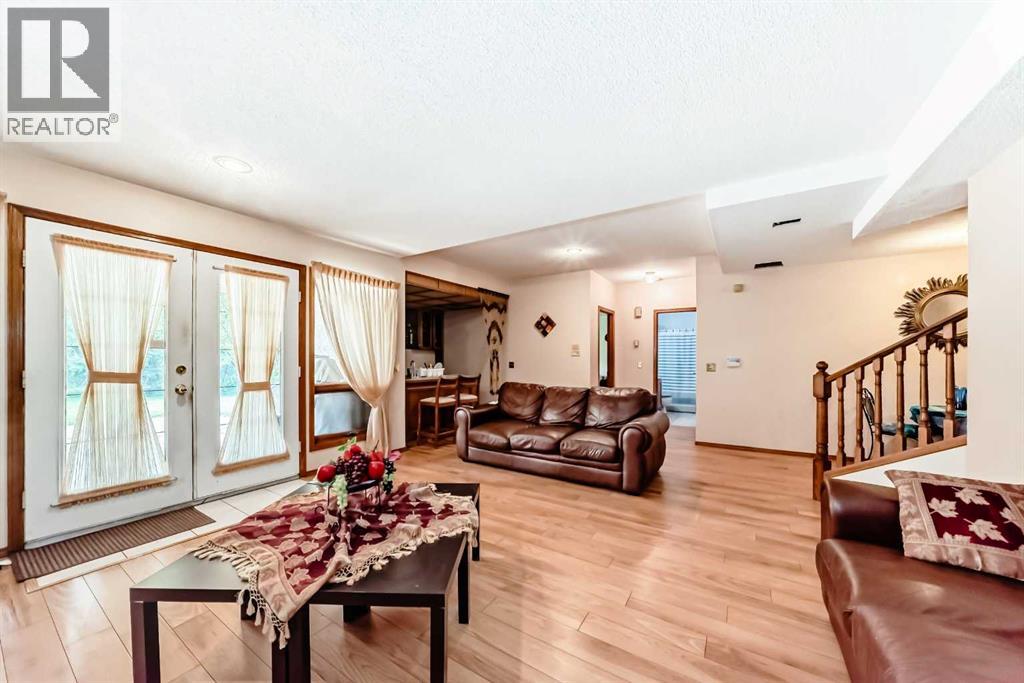 131 Varsity Estates Terrace NW - 31
