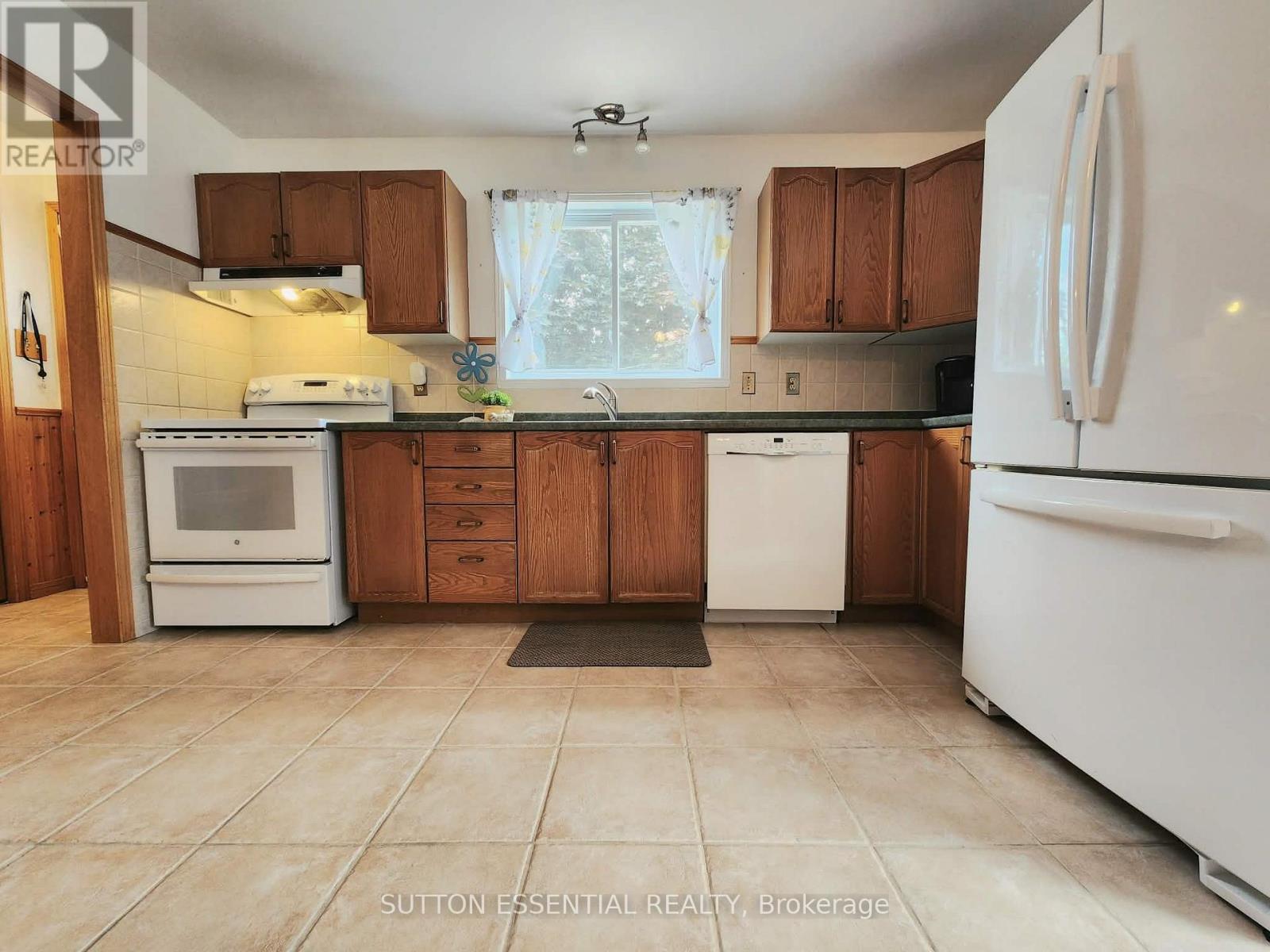 5128 MEADOWLAND DRIVE - 11