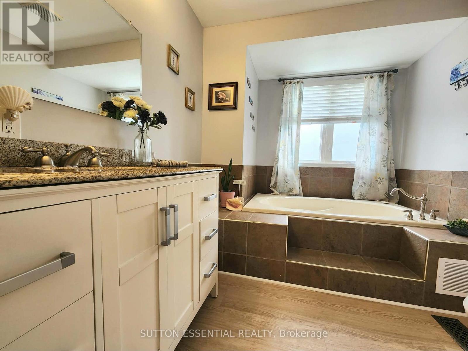 5128 MEADOWLAND DRIVE - 23
