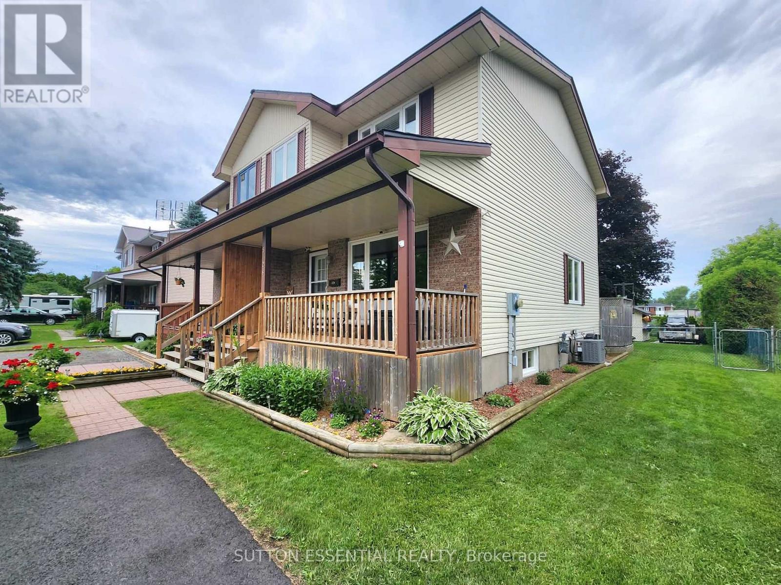 5128 MEADOWLAND DRIVE - 26