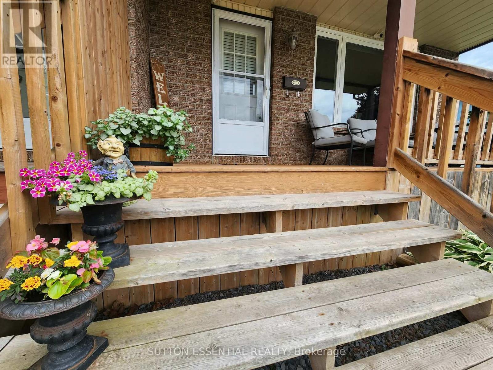 5128 MEADOWLAND DRIVE - 4