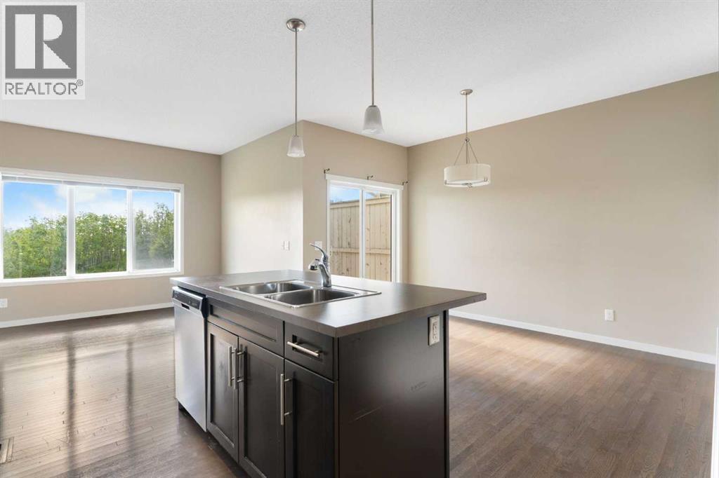 638 River Heights Crescent - 16