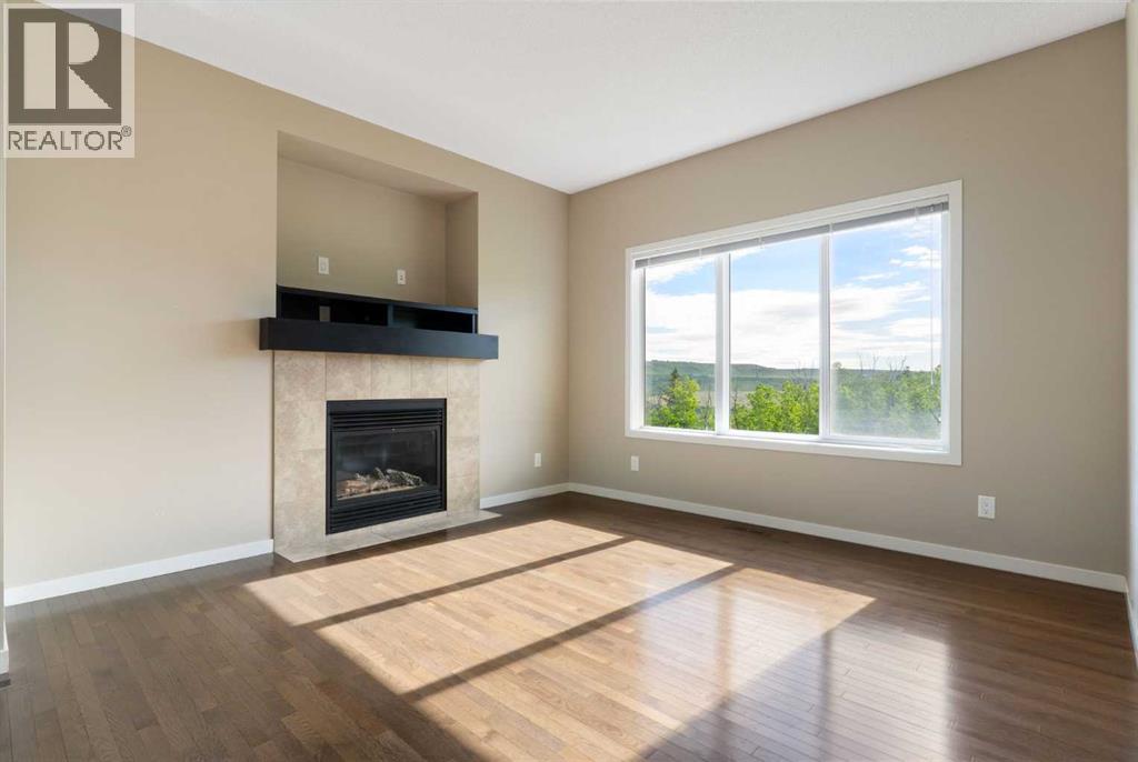 638 River Heights Crescent - 4