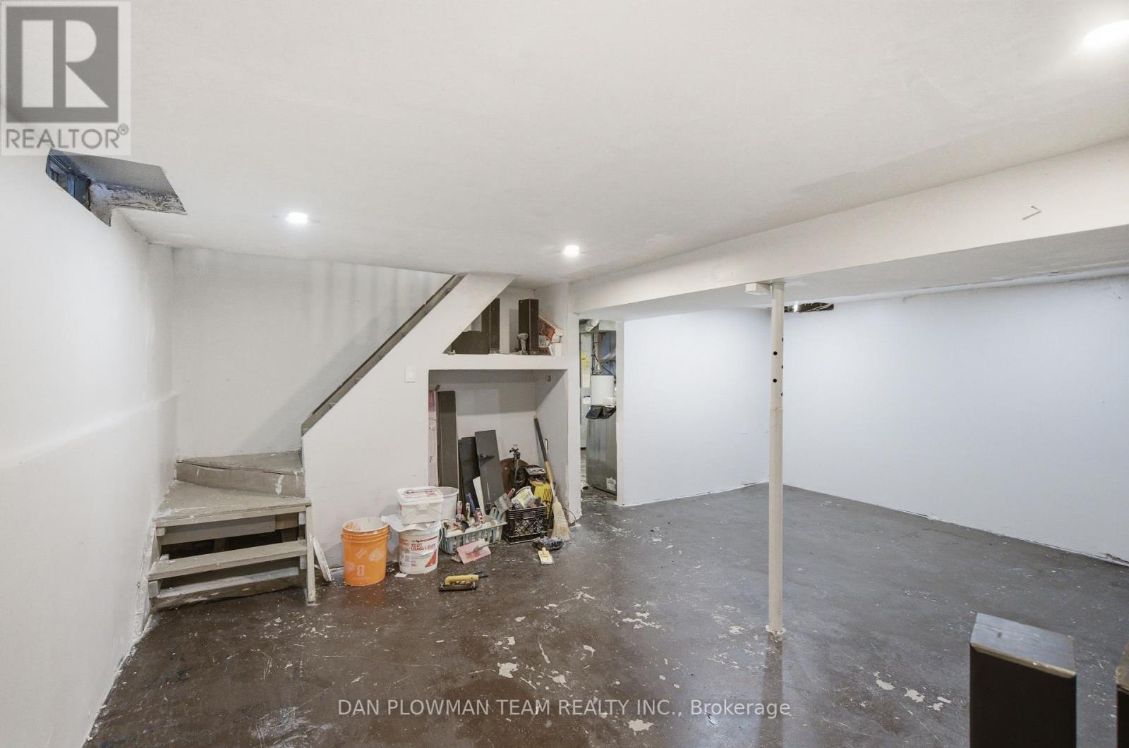 1185 NORMAN COURT - 12
