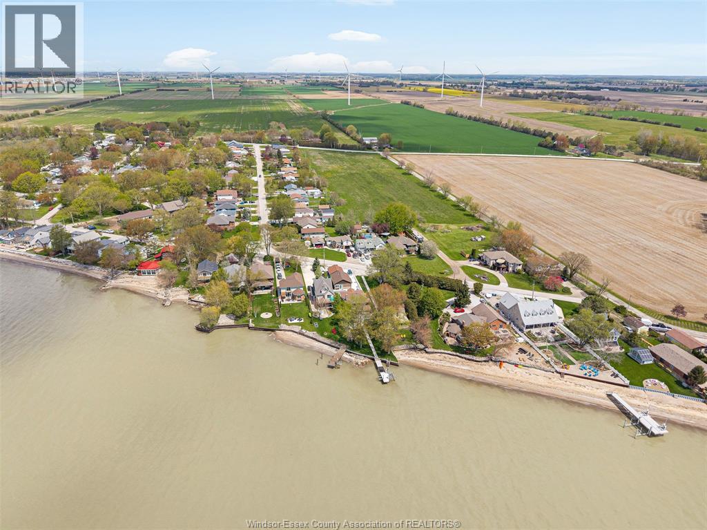 114 GLOUCESTER DRIVE - 7