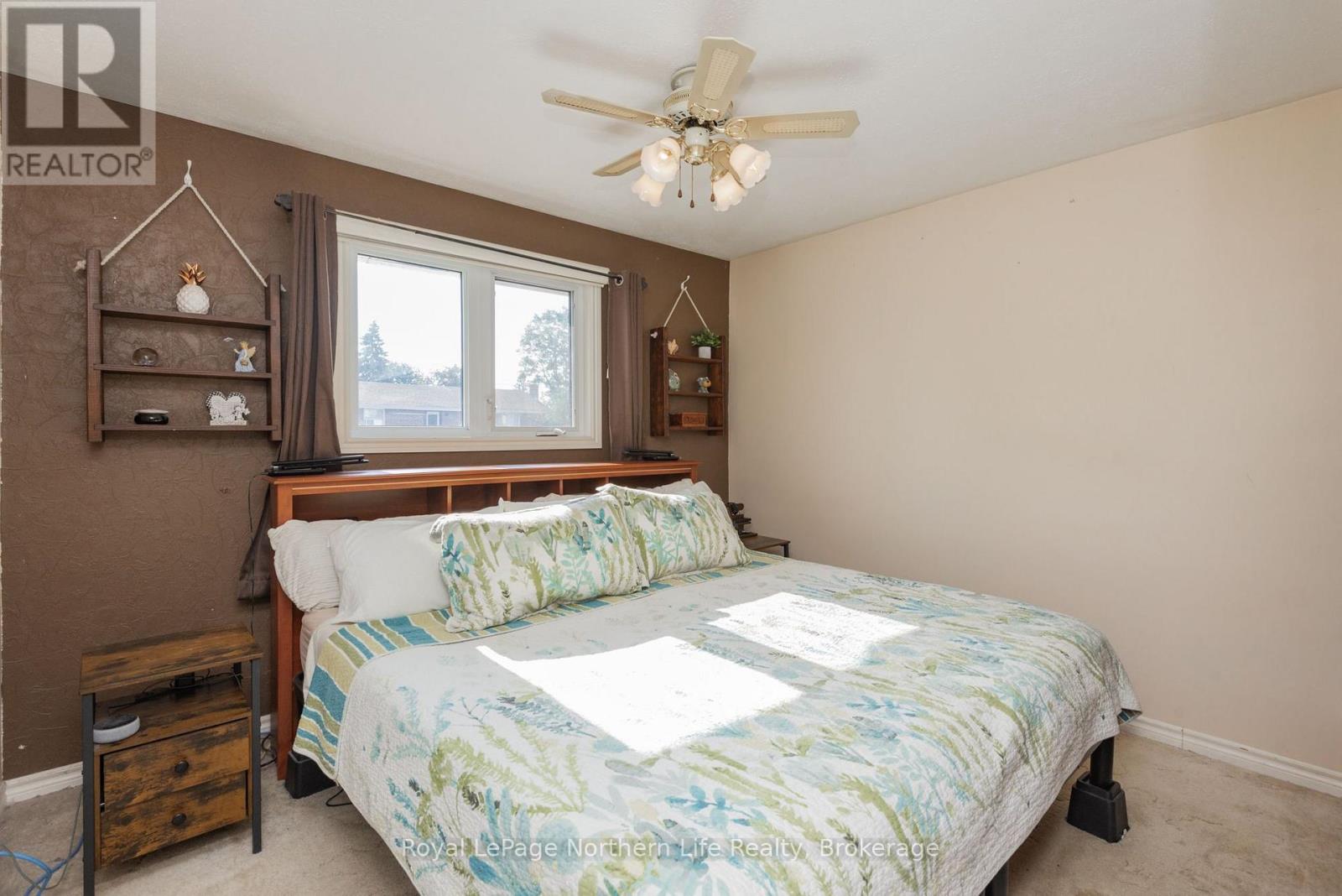 1052 FROST STREET - 14