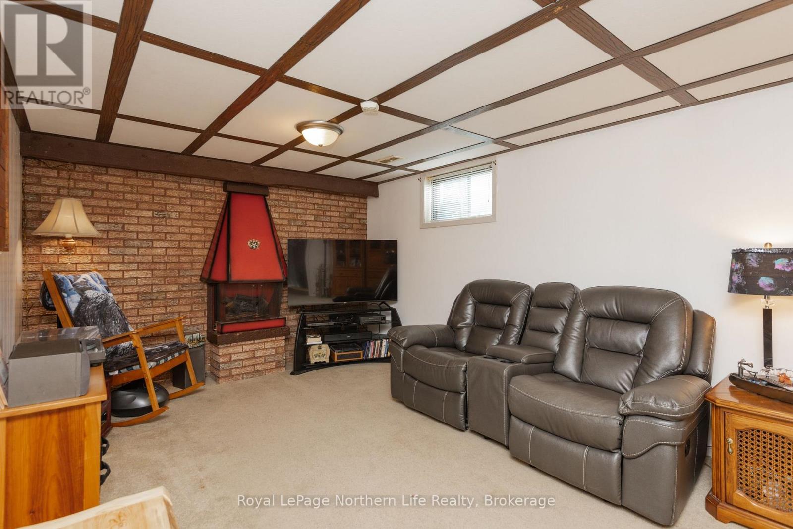 1052 FROST STREET - 24
