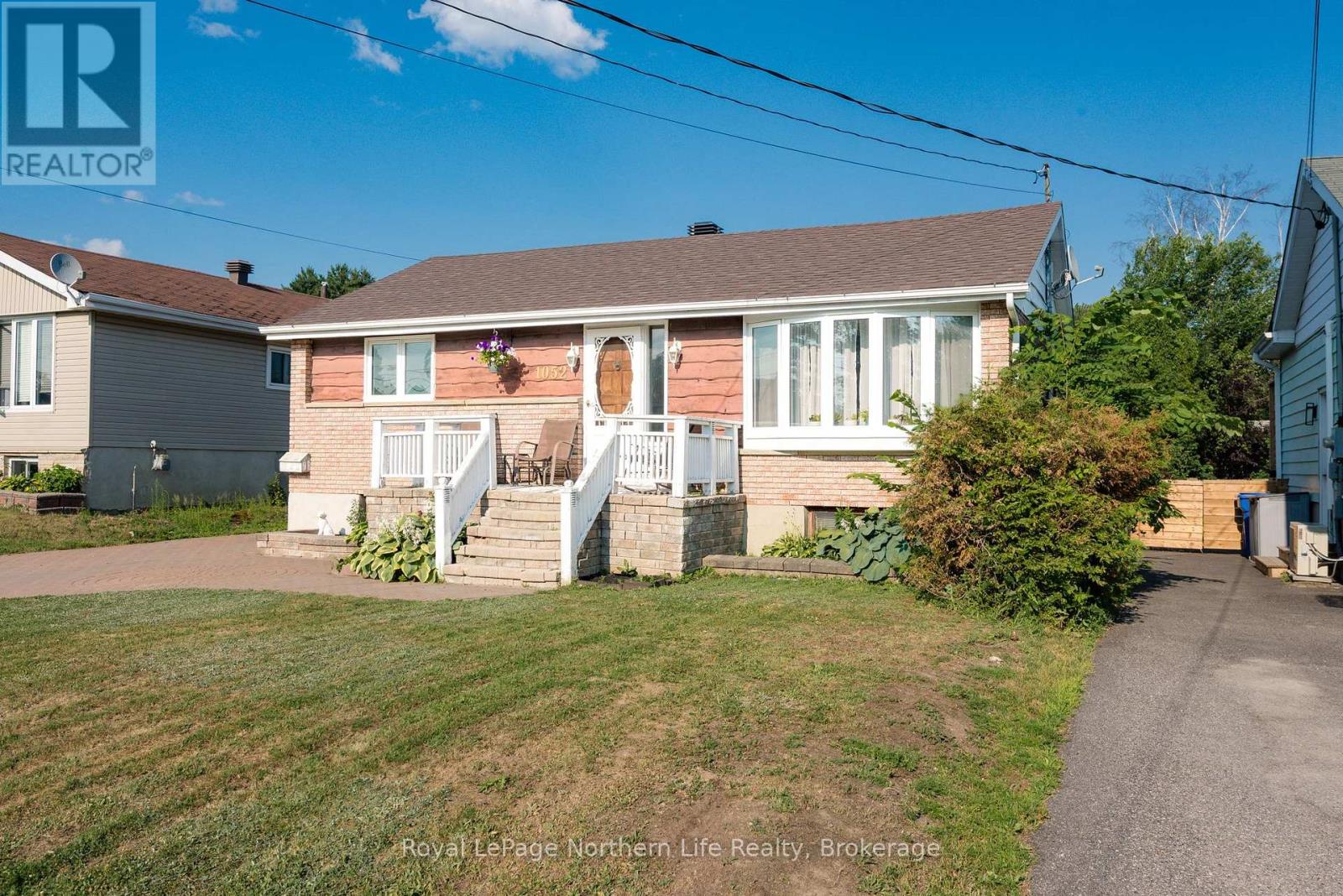 1052 FROST STREET - 3
