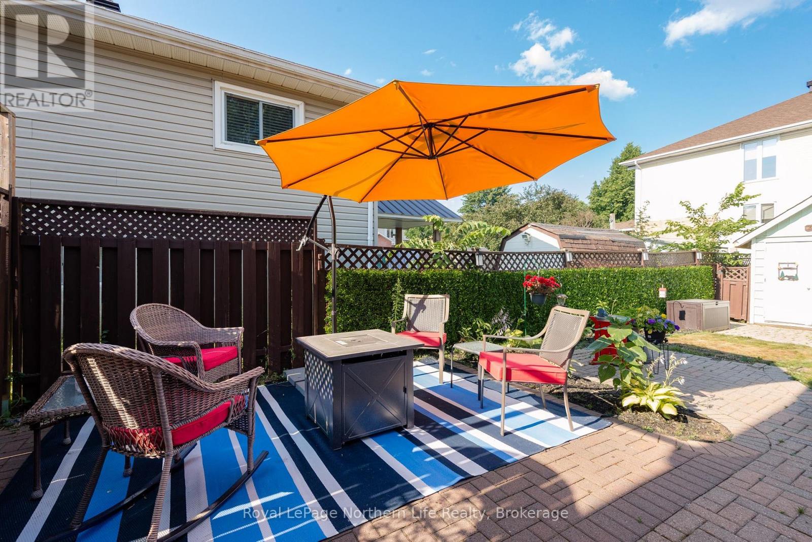 1052 FROST STREET - 33