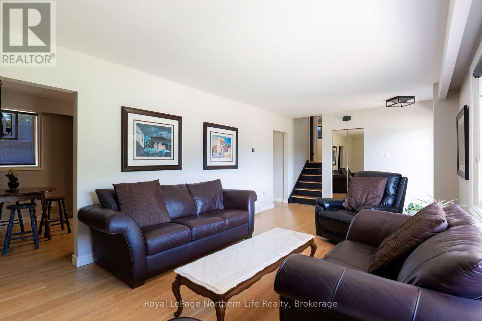 131 COREEN CRESCENT - 13