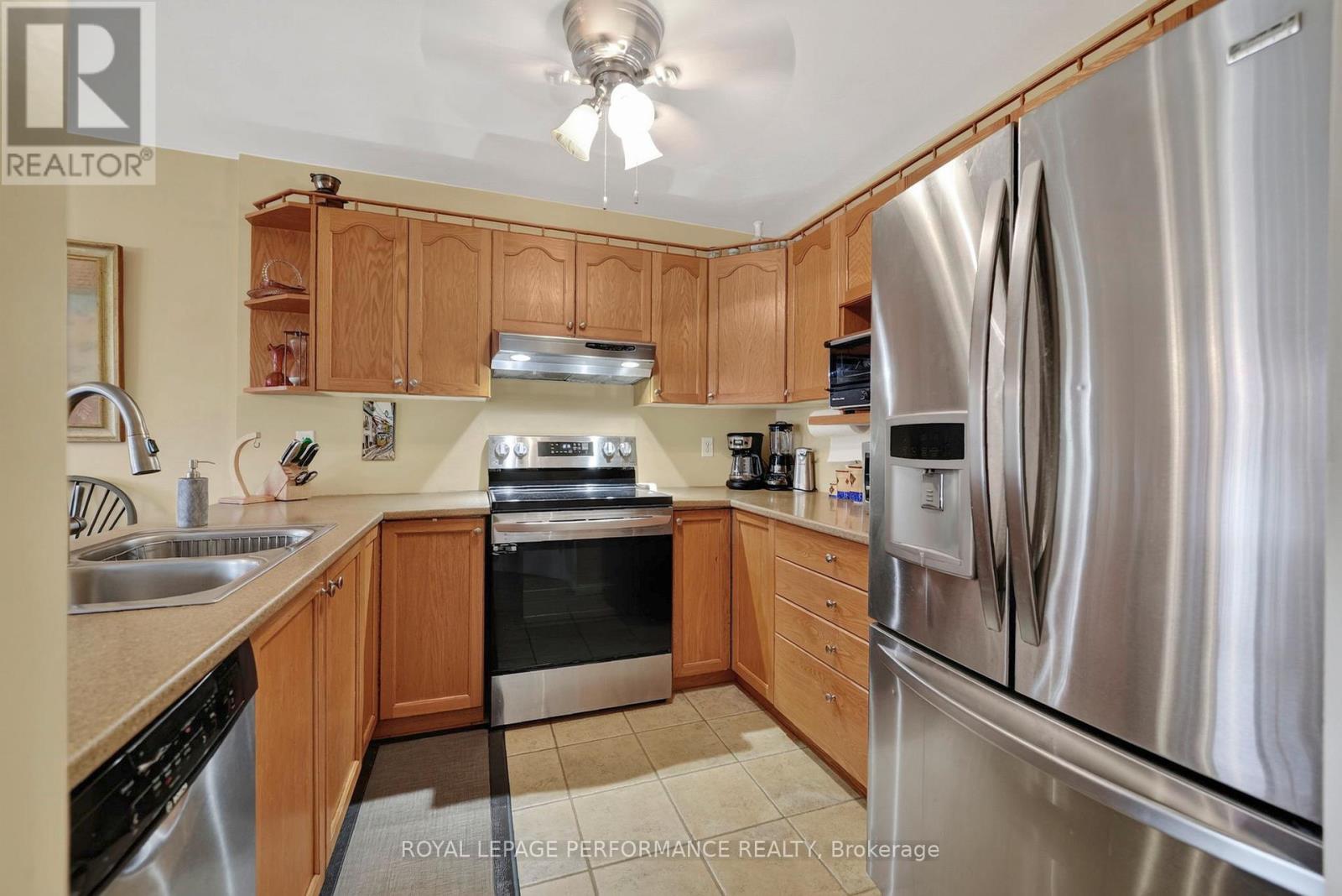 522 JASE STREET - 13