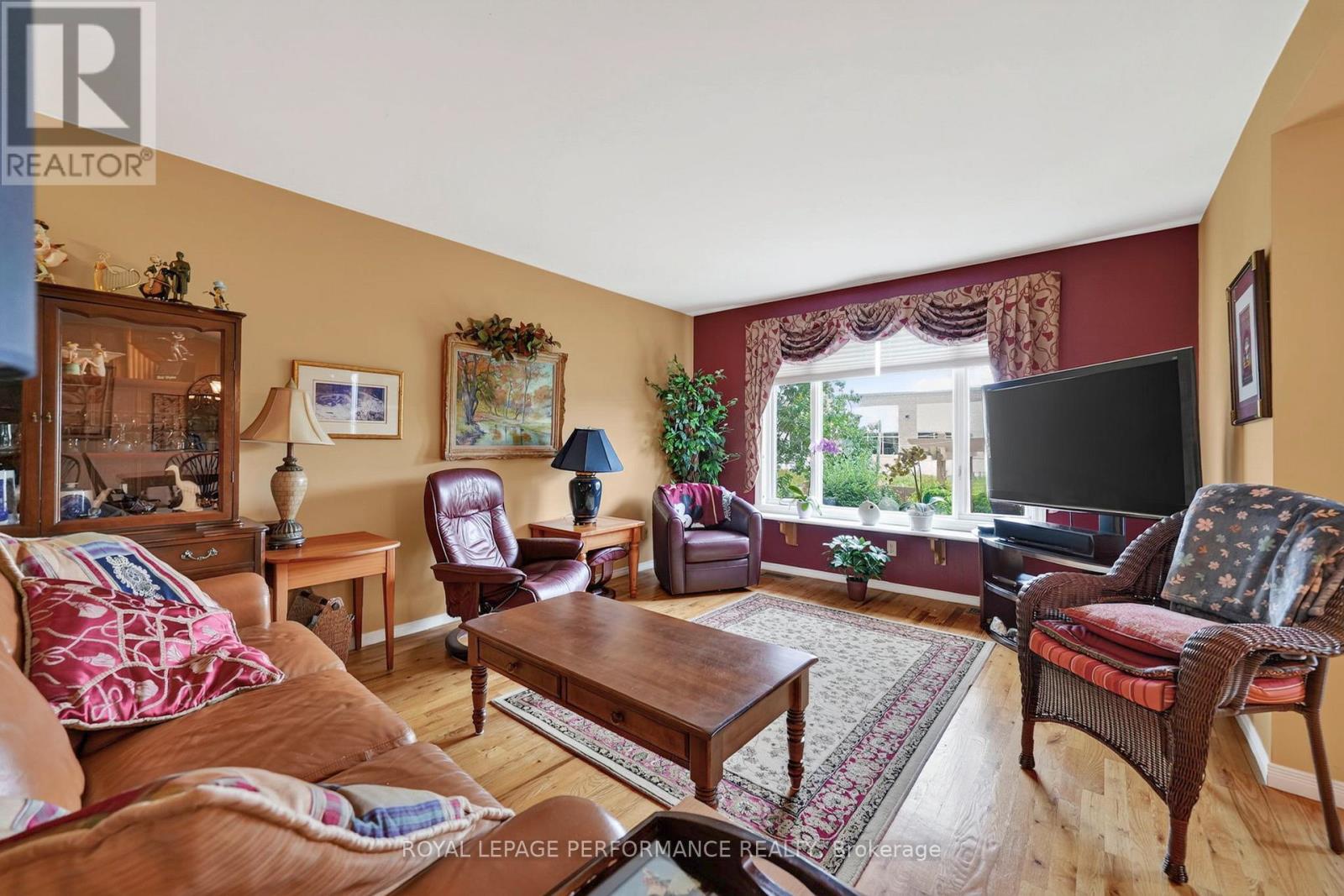 522 JASE STREET - 9
