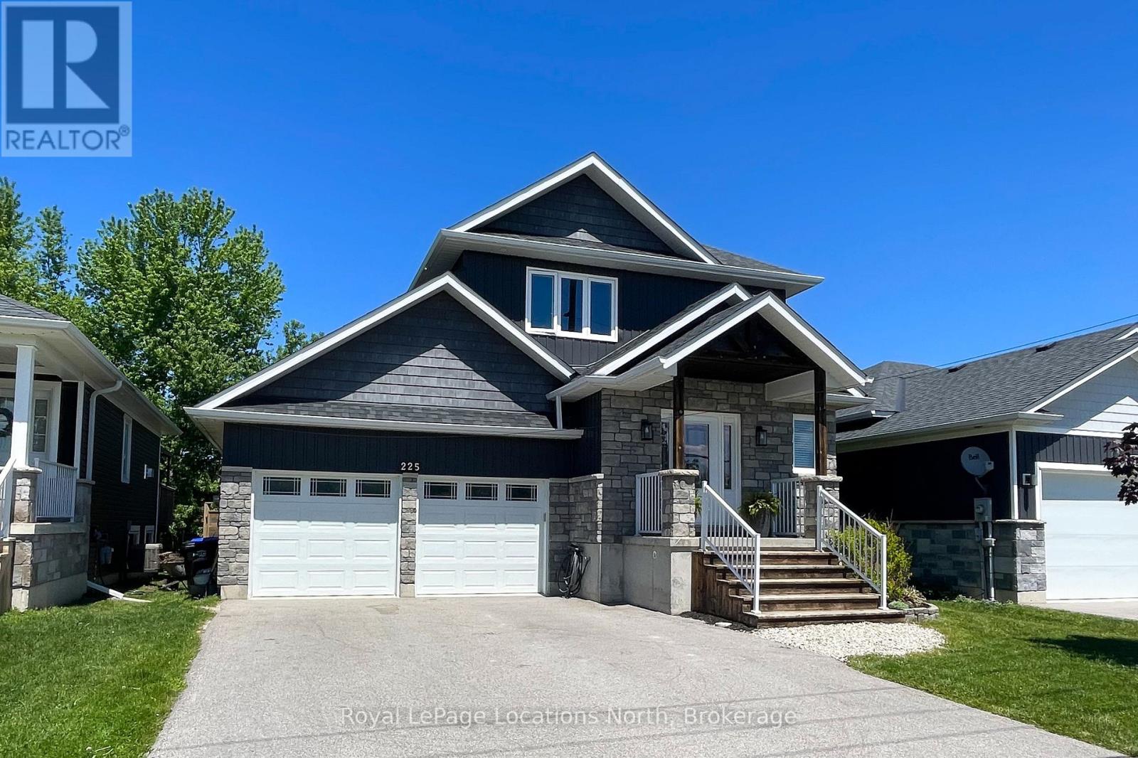 225 QUEBEC STREET - 2