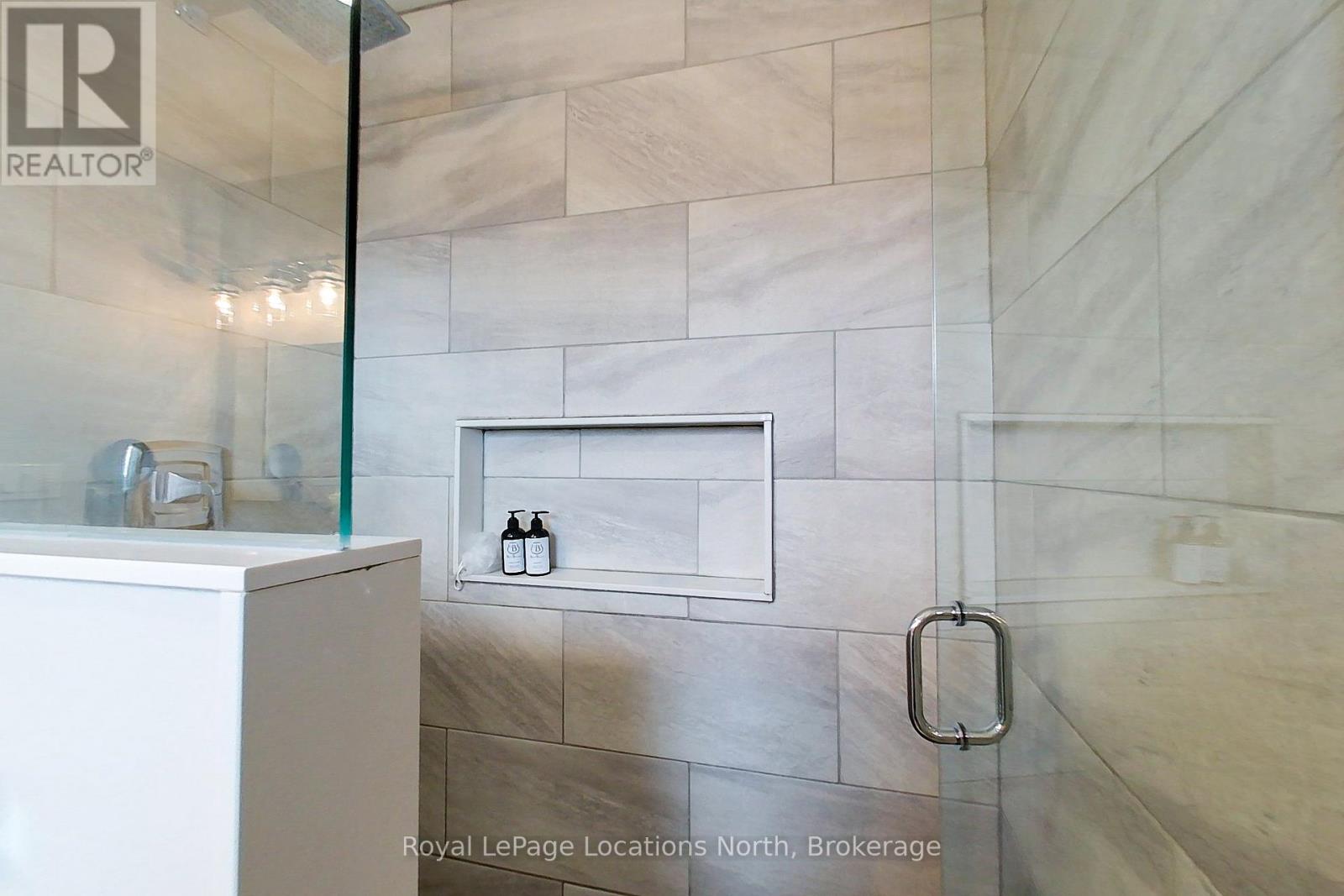225 QUEBEC STREET - 21