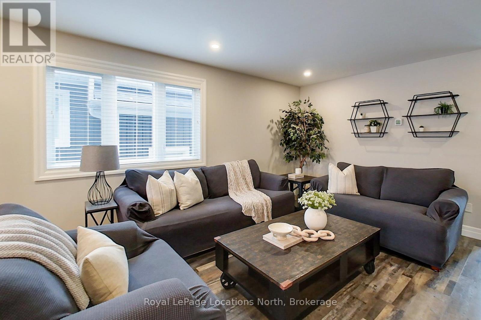 225 QUEBEC STREET - 9