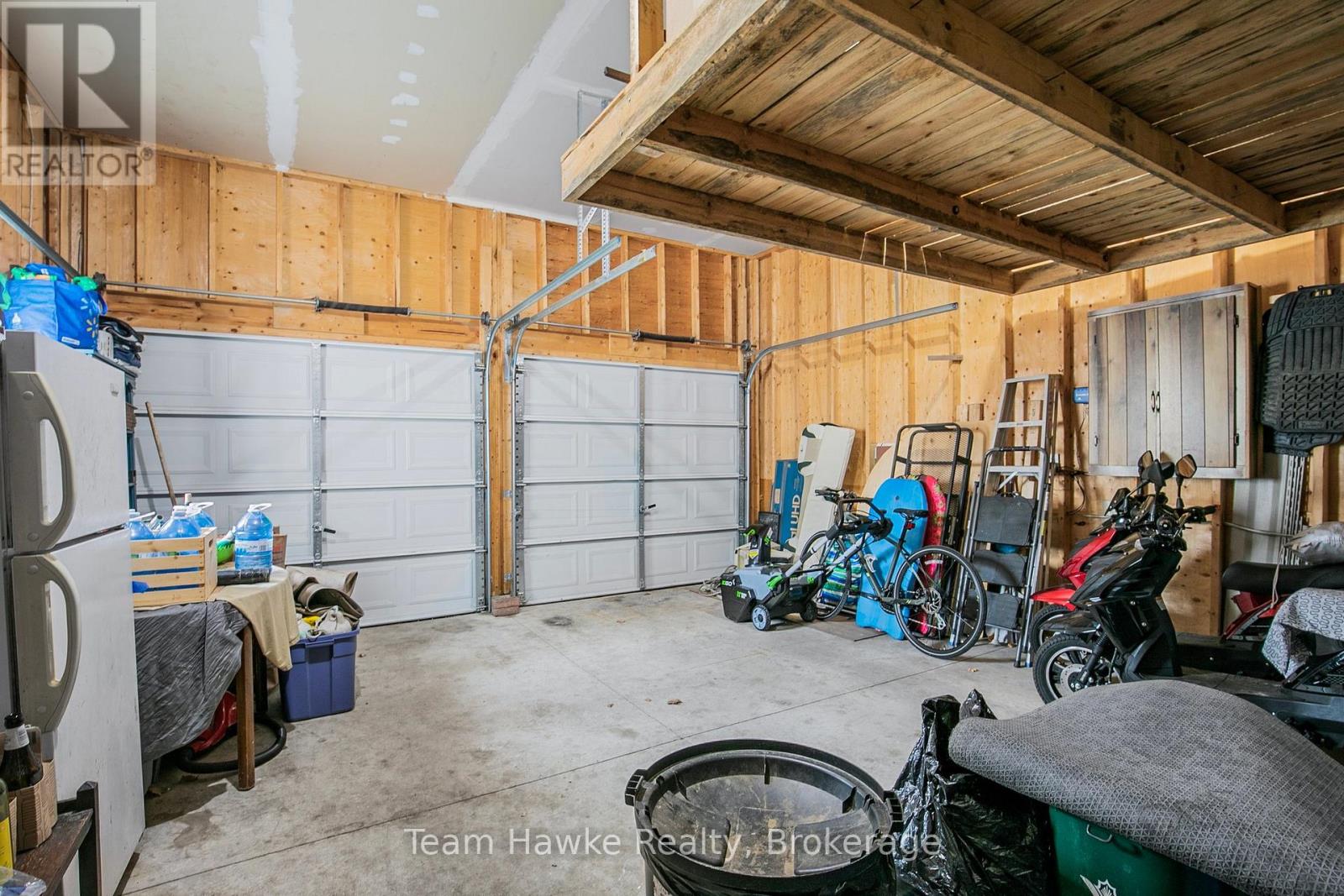22 LAURIER BOULEVARD - 27