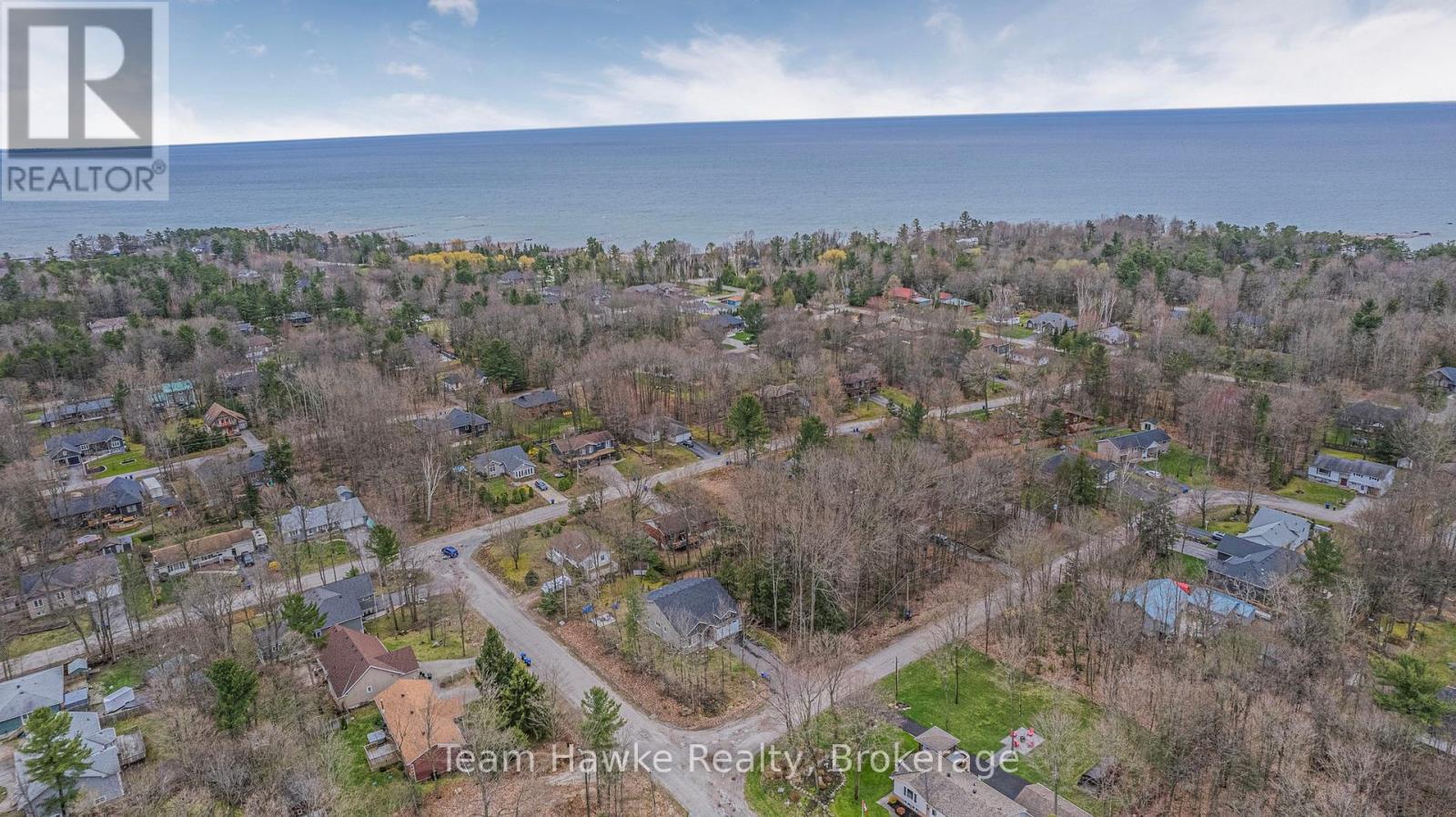 22 LAURIER BOULEVARD - 48