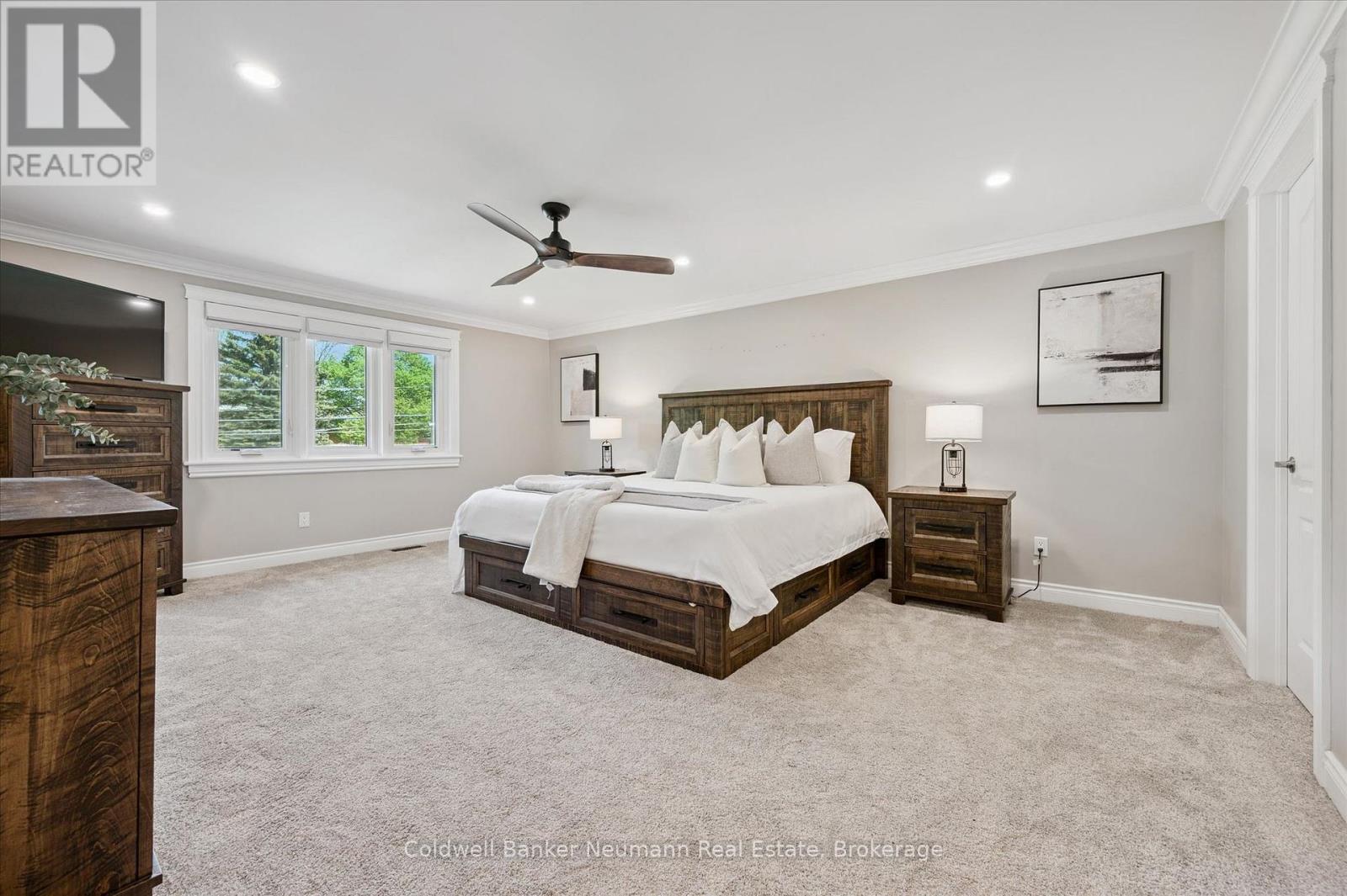 1564 MANNHEIM ROAD - 18