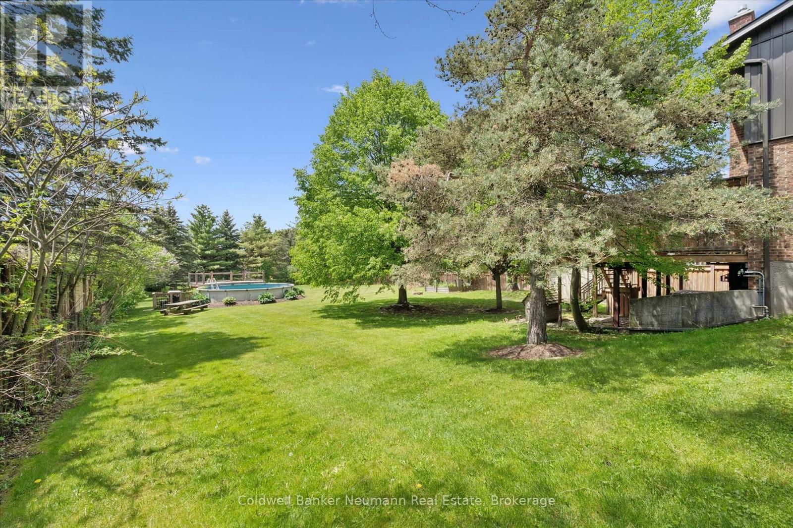 1564 MANNHEIM ROAD - 30