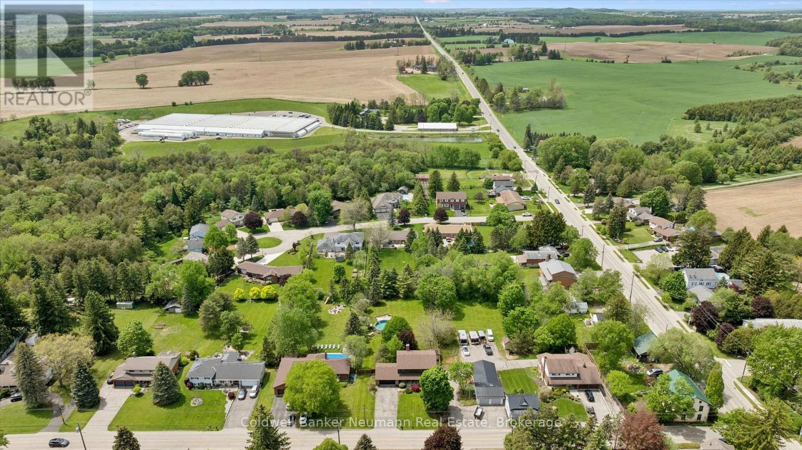 1564 MANNHEIM ROAD - 35