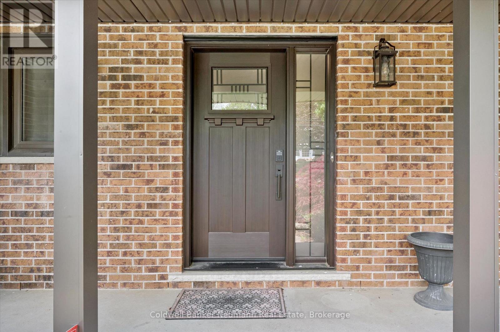 1564 MANNHEIM ROAD - 37