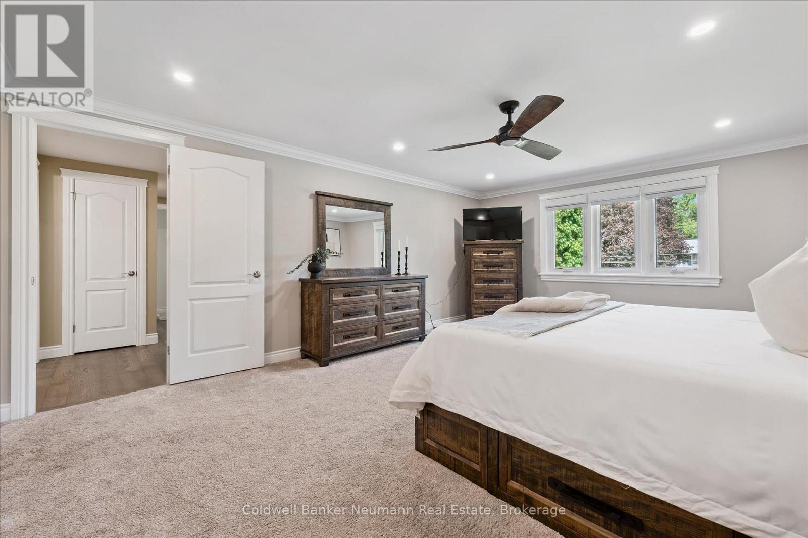 1564 MANNHEIM ROAD - 45