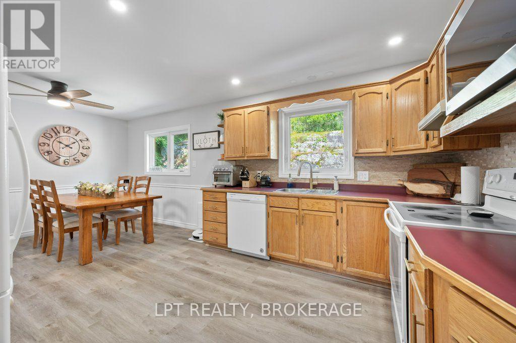 2978 PINE GROVE - Image 10