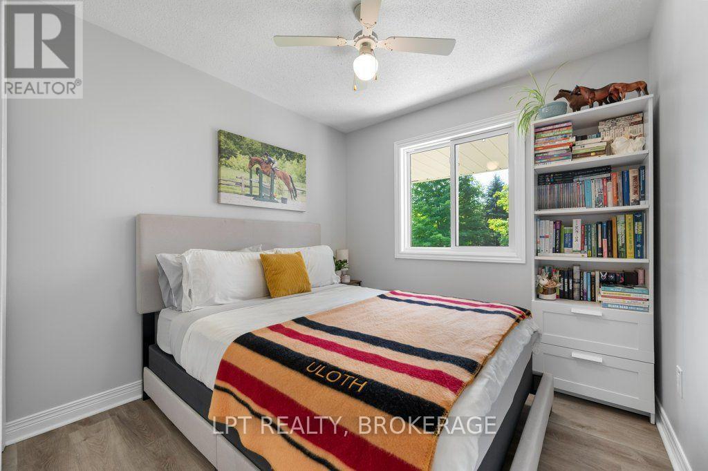 2978 PINE GROVE - Image 20