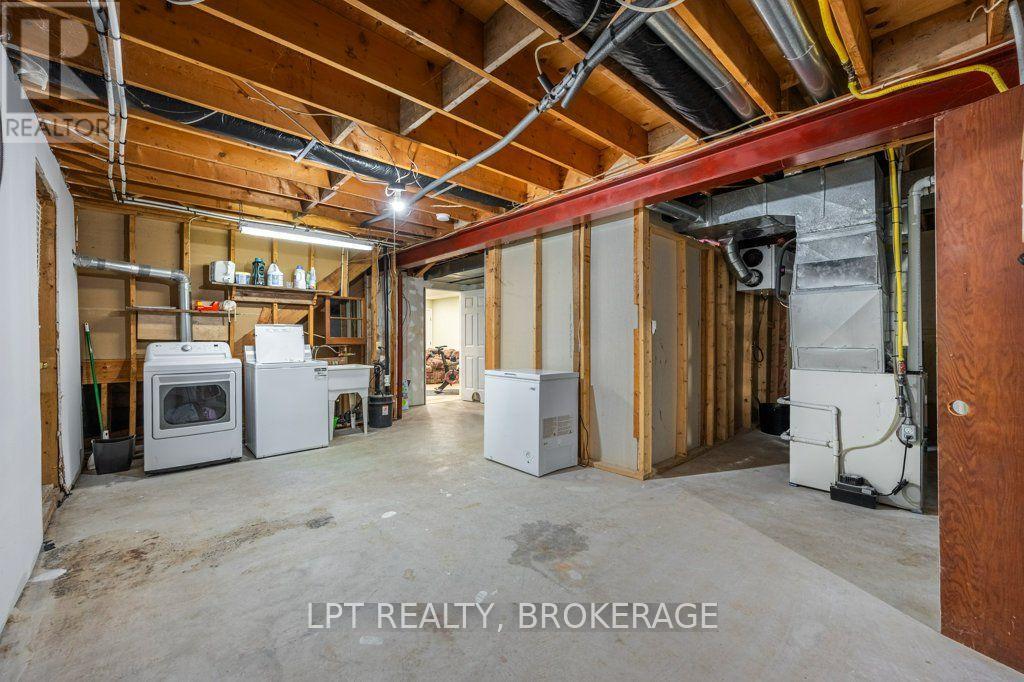 2978 PINE GROVE - Image 29