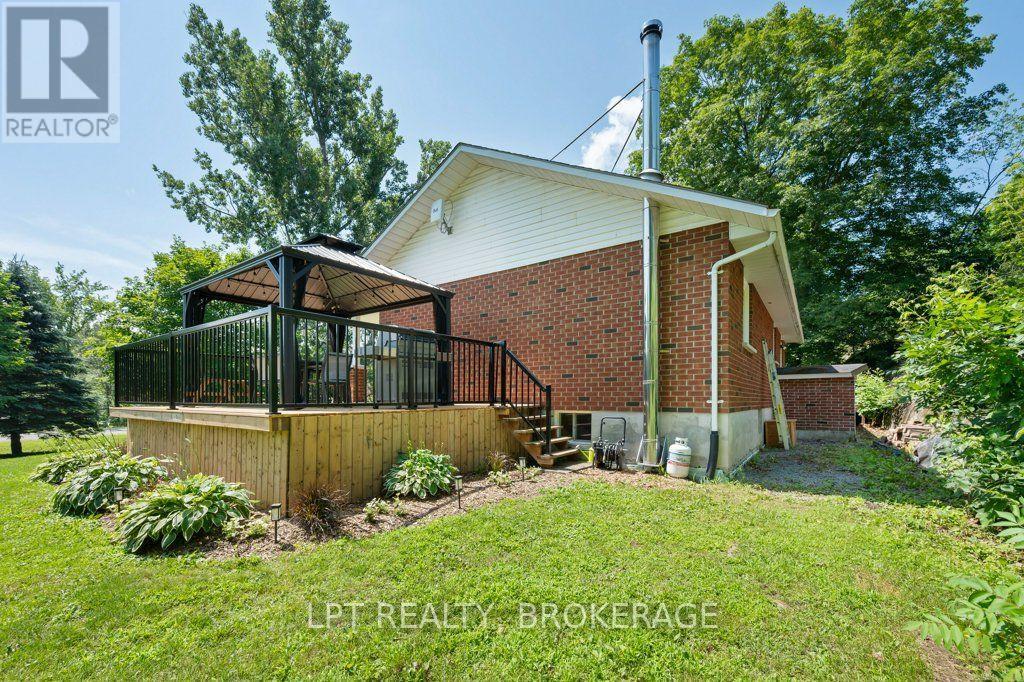 2978 PINE GROVE - Image 44